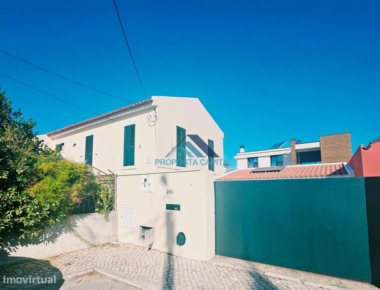 Moradia T4 com excelentes áreas exteriores - Oportunidade Única...-1