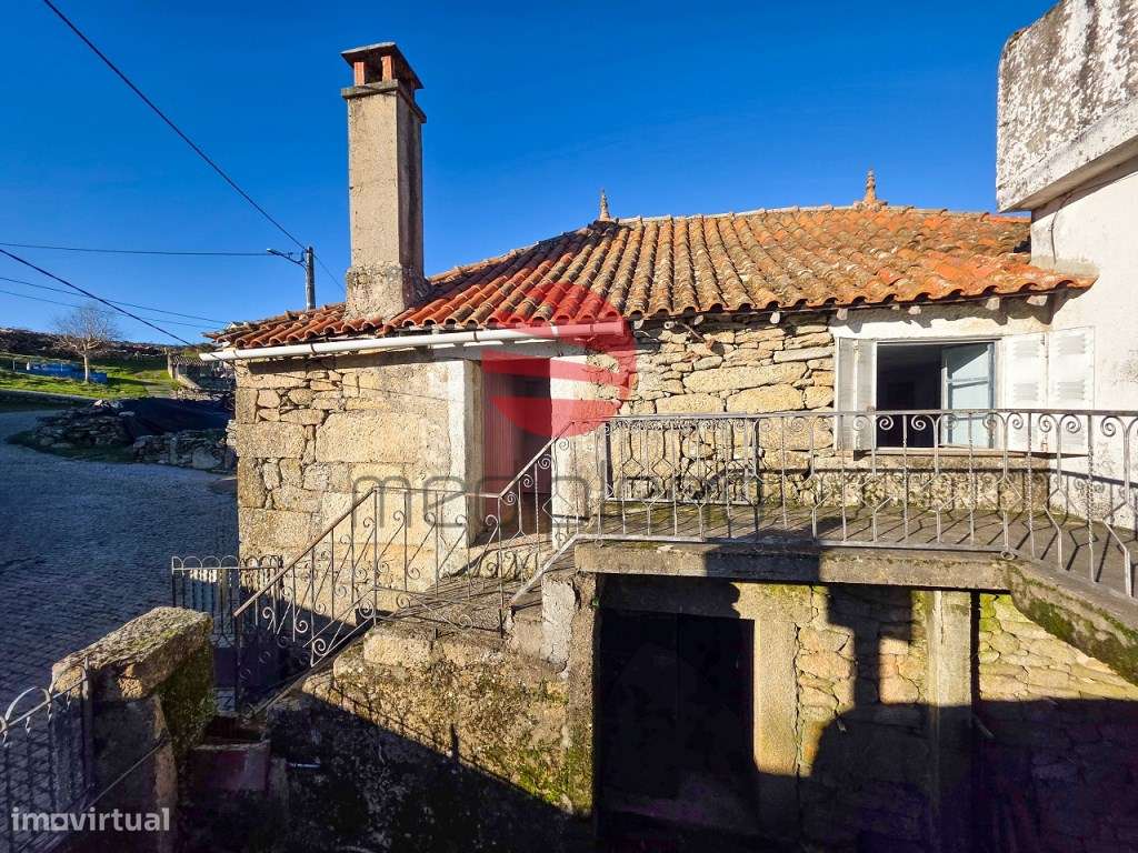 MORADIA T4 C/ GARAGEM-6