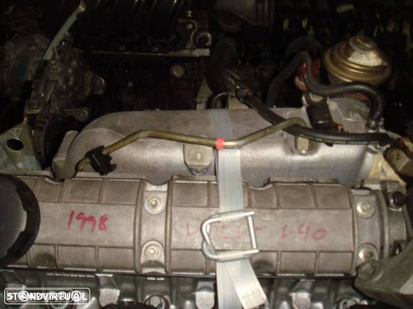 Motor Volvo V40 1998 - 10