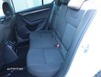 Skoda Octavia 2.0 TDI DSG 4X4 Style - 12