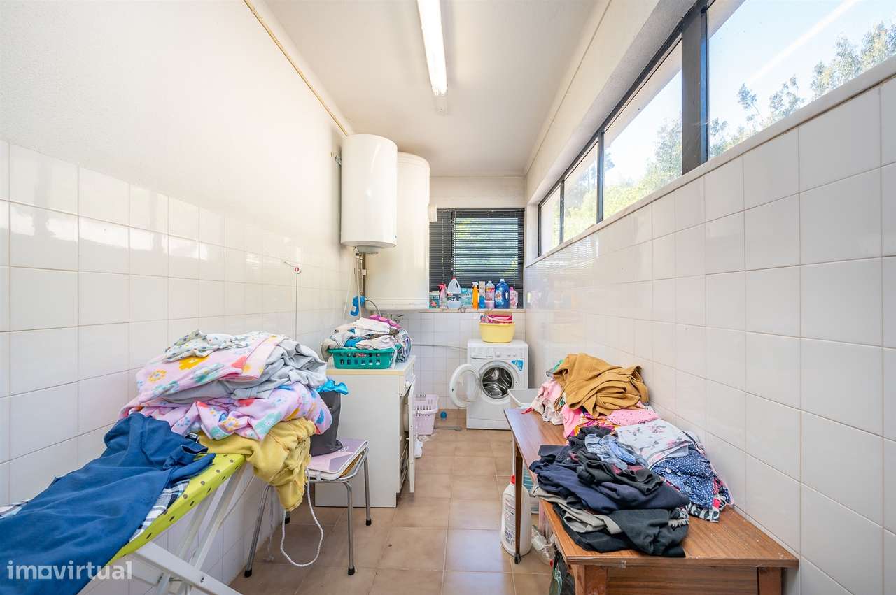 Moradia 10 assoalhadas com vista deslumbrante de Mar e de Serra.-16