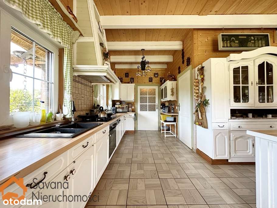 Wyjątkowa posiadłość z dużą działką - Piotrowice-9