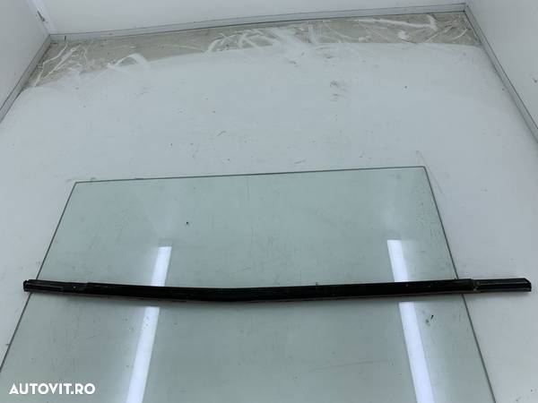 Perie geam usa dreapta spate VW PASSAT B7 2.0 CFFB 2010-2014 - 3