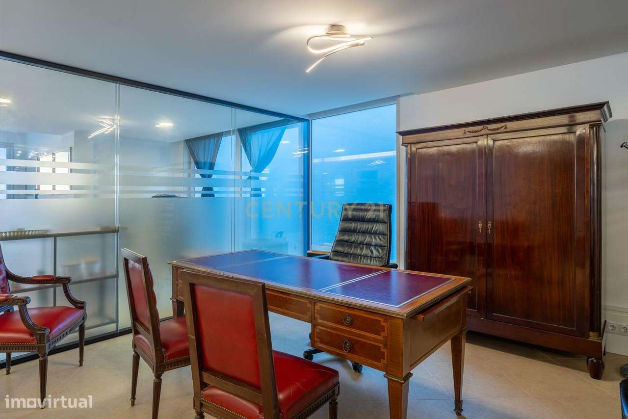 Moradia no Condomínio Privado da Penha Longa-37