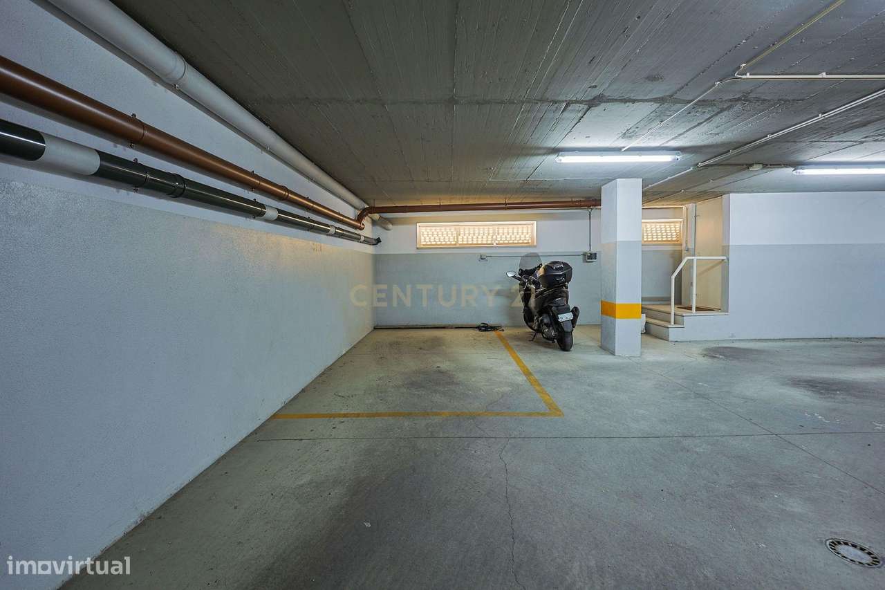Apartamento T2, com Lugar de Parqueamento e Arrecadação, Quinta de São-30