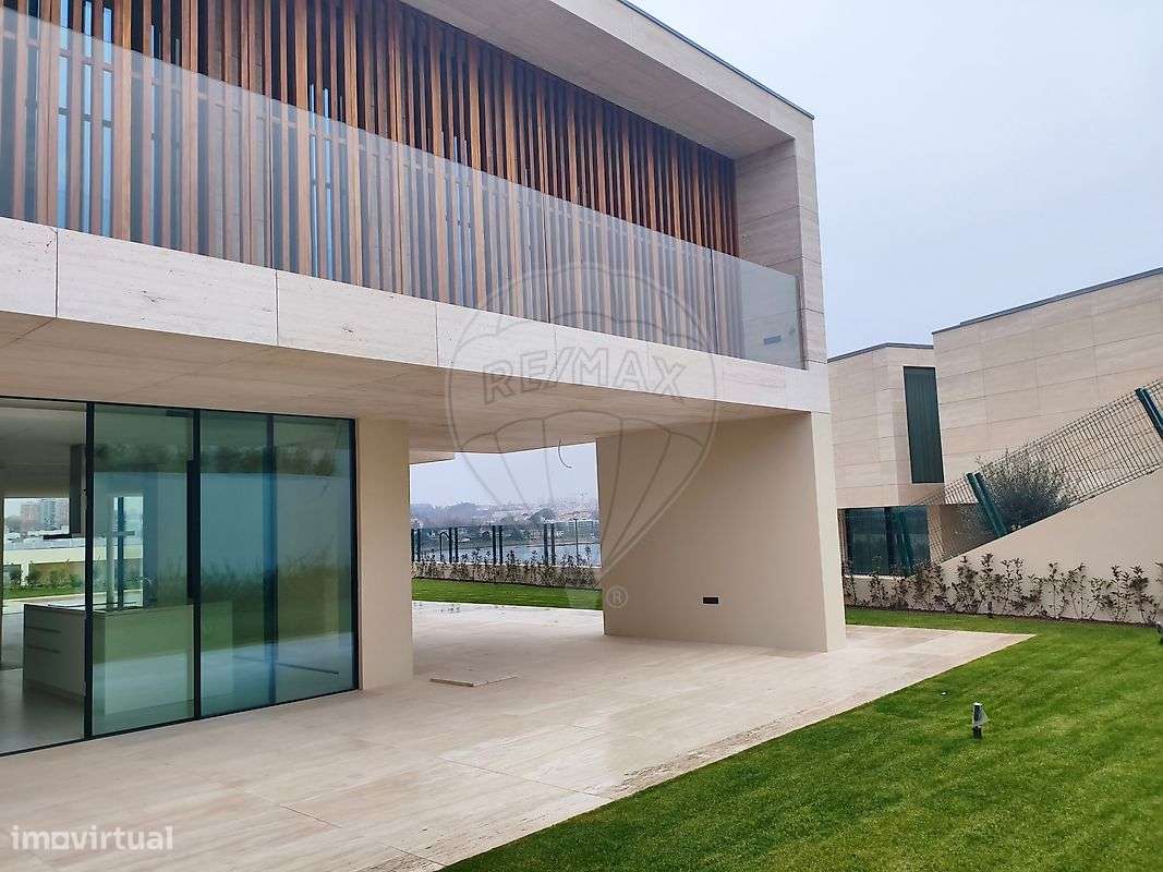 Moradia T4 para venda - Grande imagem: 3/28