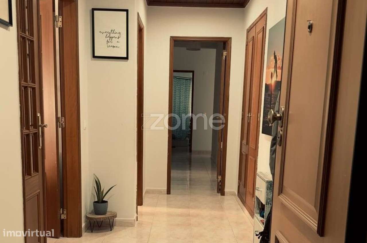 Apartamento T3 Amplo E Luminoso Com 128 M Vale Do Cobro Setubal