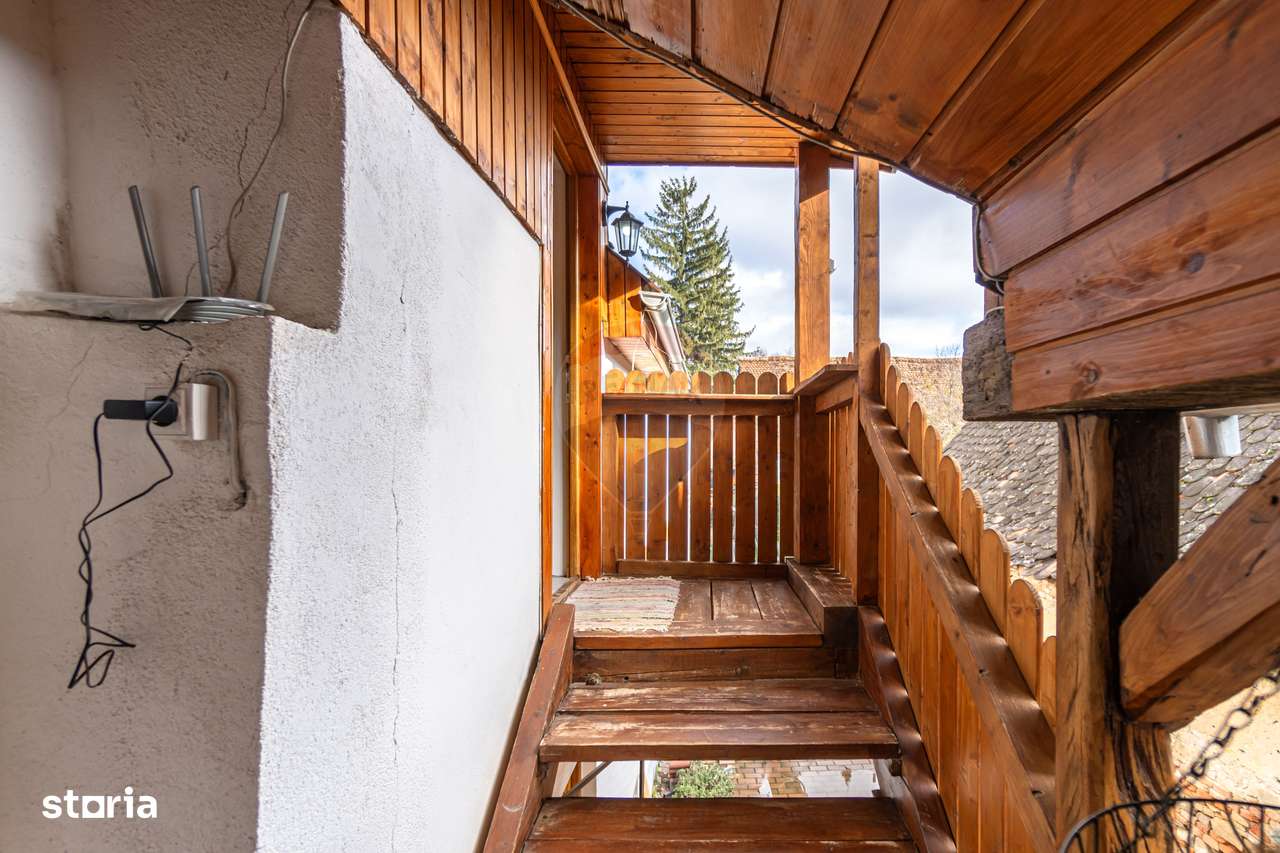 Casă / Vilă cu 7 camere de vânzare-7