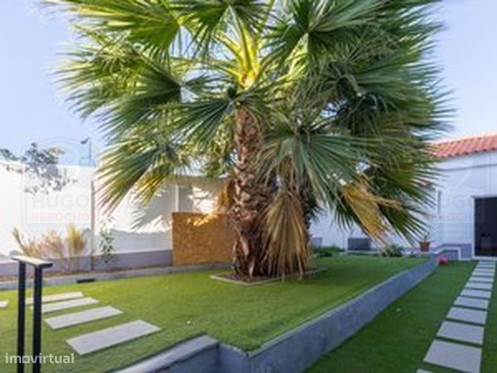 Prédio para Investimento no Centro Histórico de Évora-35