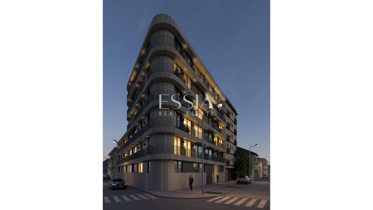 T2 com 2 Varandas em Empreendimento de Luxo em Paranhos-7