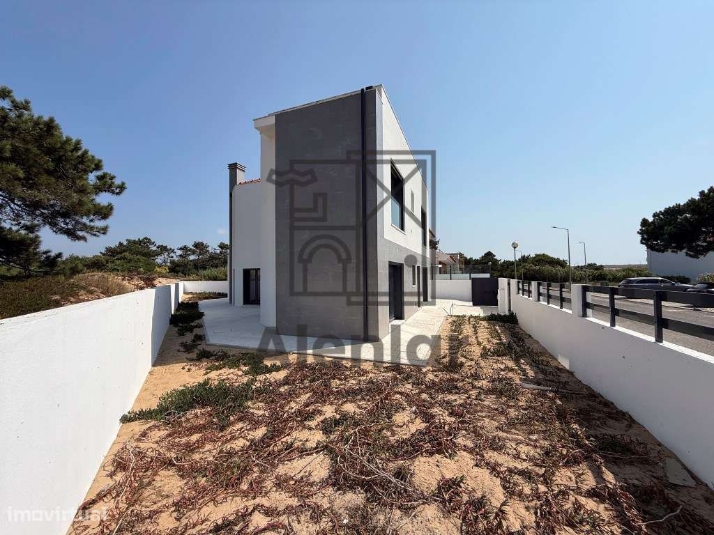 NOVA Moradia V4 a 800 metros da praia NOVA - Grande imagem: 4/60