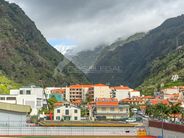 Charmoso Apartamento T2 em Ribeira Brava - Localização Perfeita - Miniatura: 4/10