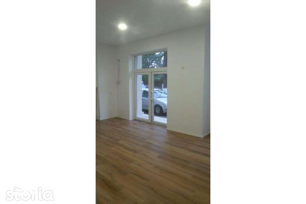 Spatiu comercial 63 mp in centru Gurghiu - Imagine principală: 2/9