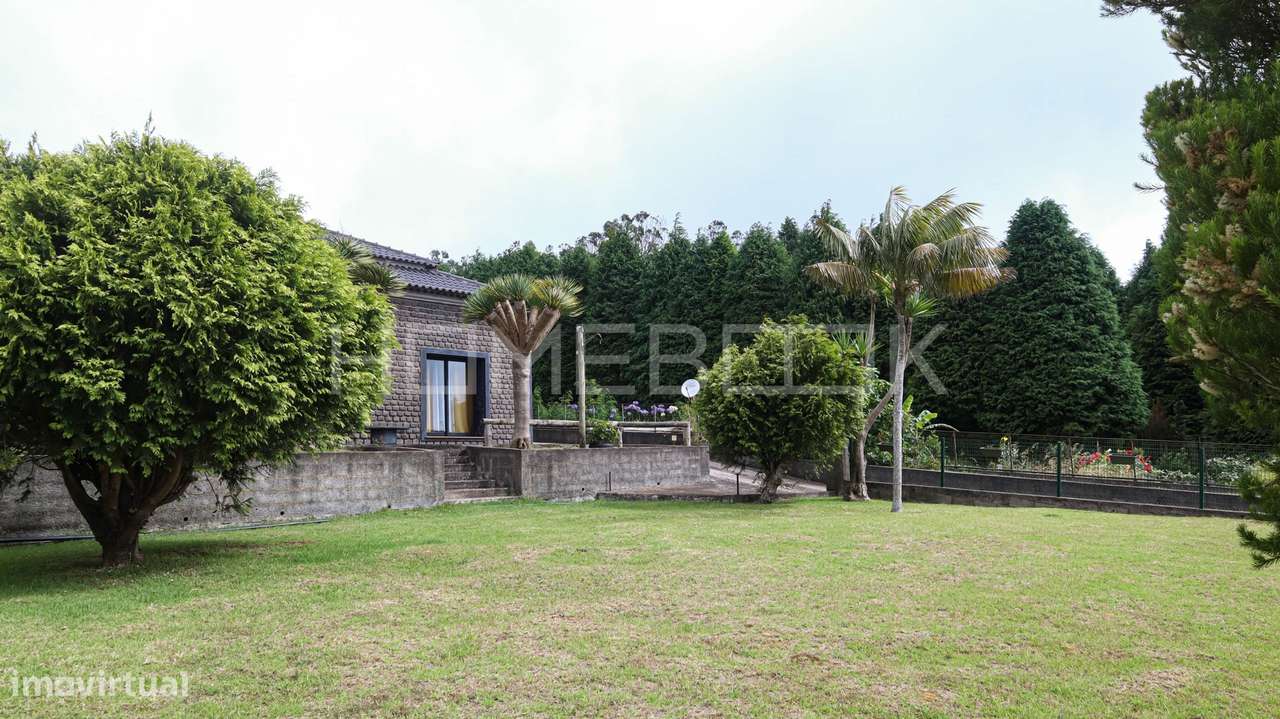 Moradia T3 em Pedra com Vista Mar | 2.800 m² de Terreno-14