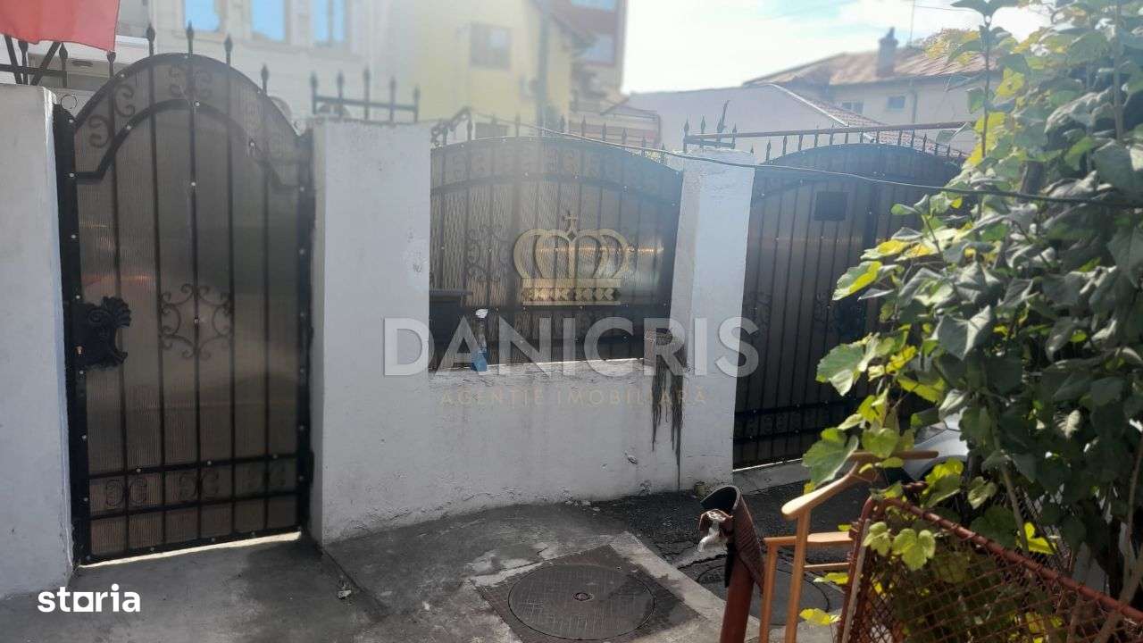 Centru, casa batraneasca, renovabila - Imagine principală: 4/16