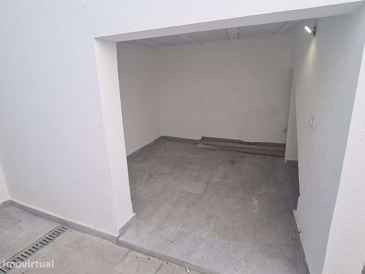 Moradia T3 Renovada Niza - Com Quintal-32