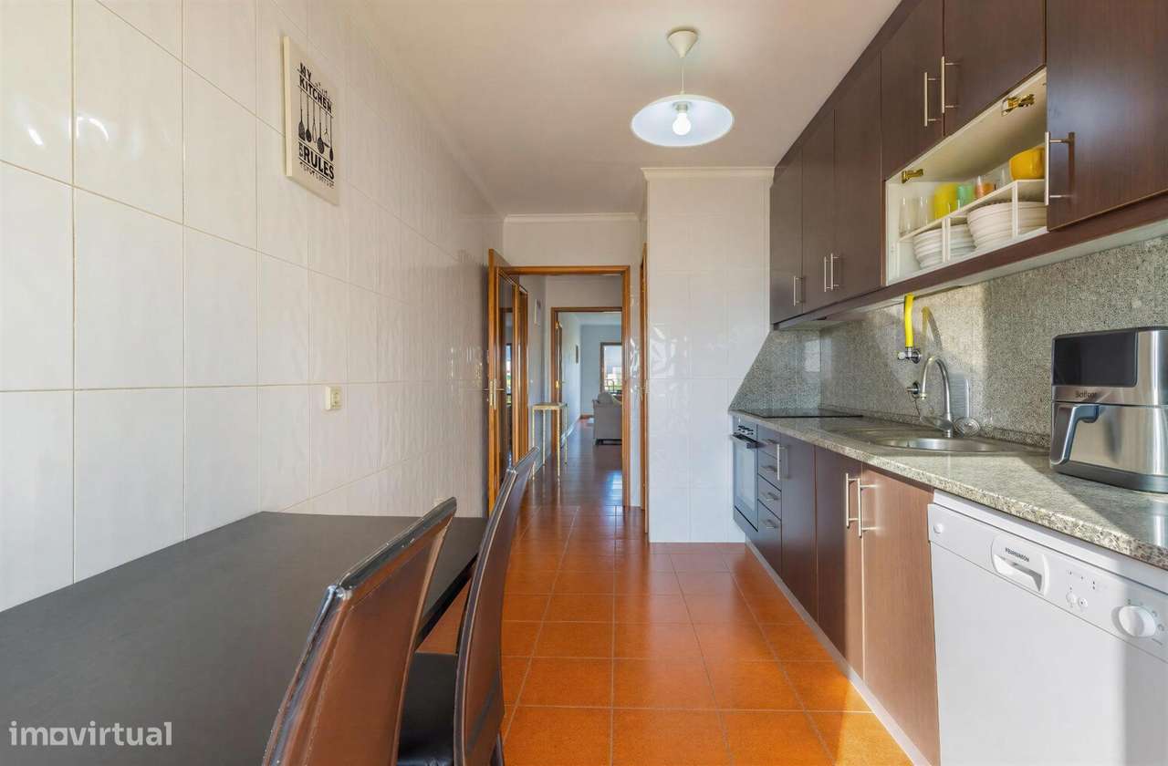 Apartamento T3 com 2 Frentes, Varandas em Vila do Conde-5