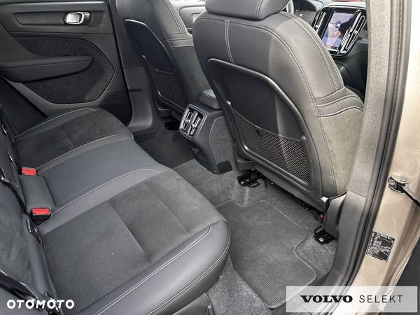 Volvo XC 40 - 24