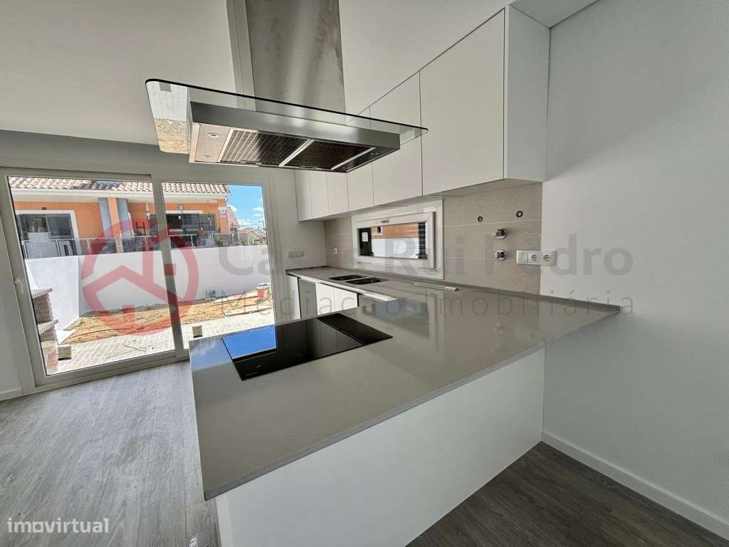 Moradia Térrea T4, Fernão Ferro - Grande imagem: 5/14