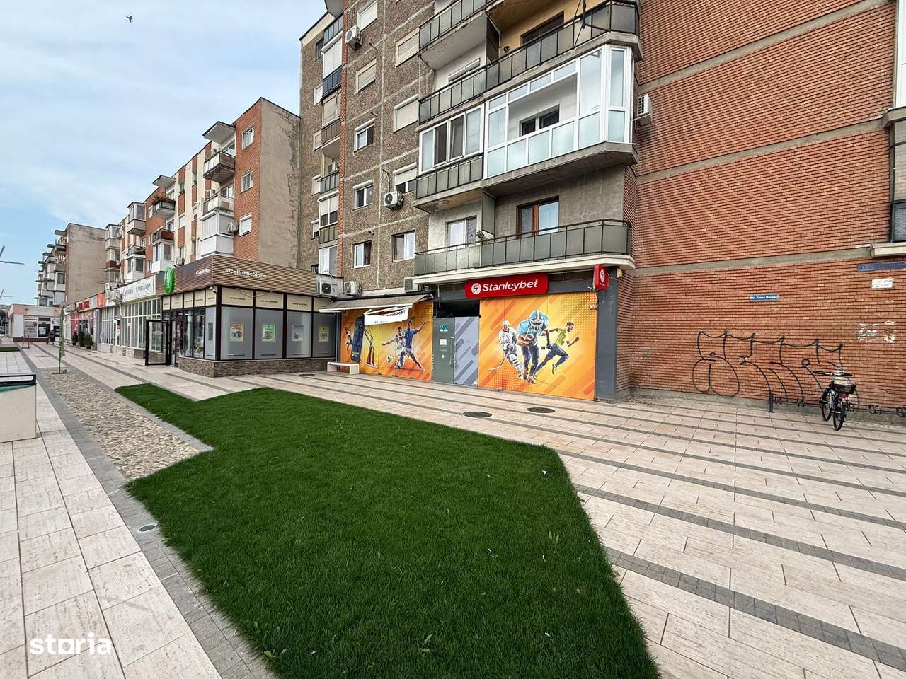 Spatiu comercial cu vitrina de inchiriat – Micalaca - Imagine principală: 2/5