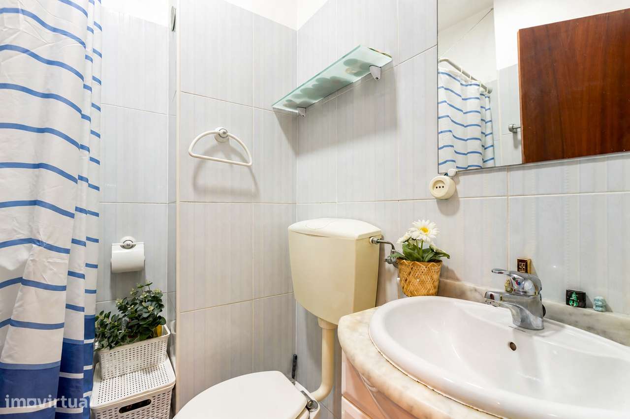 T3 c/ 120 m², Marquise e Arrecadação / Santo António dos Cavaleiros-19