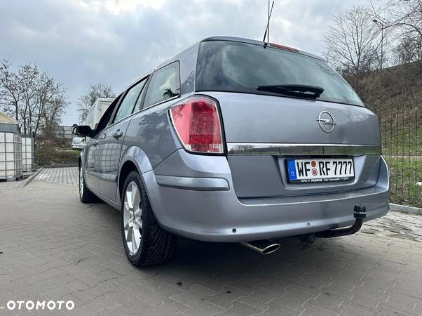 Opel Astra III 2.0 T Elegance - 3