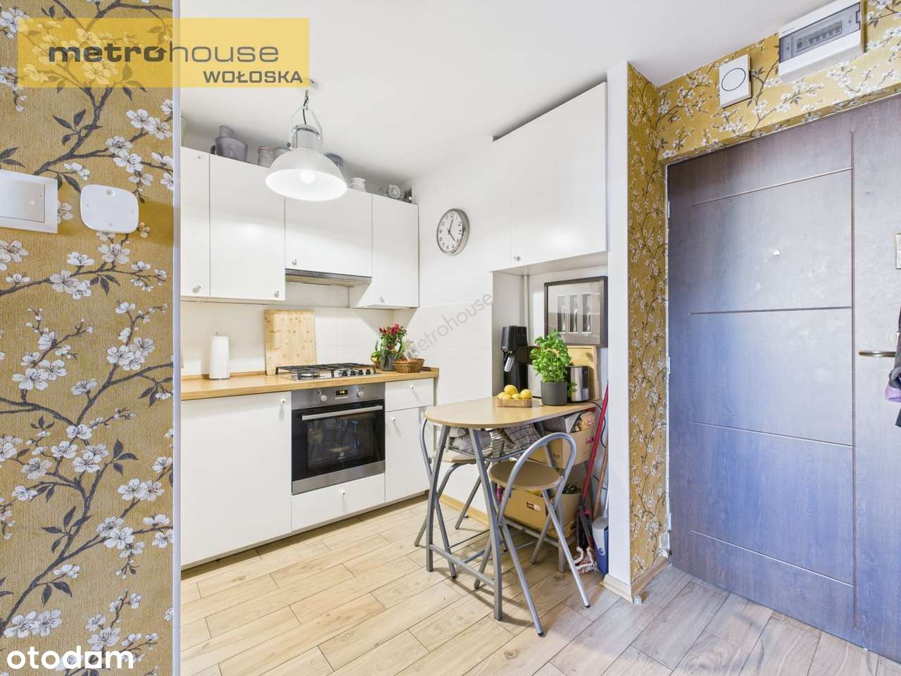 Klimatyczne mieszkanie w sercu Warszawy – vis-à-vis Hali Mirowskiej-3