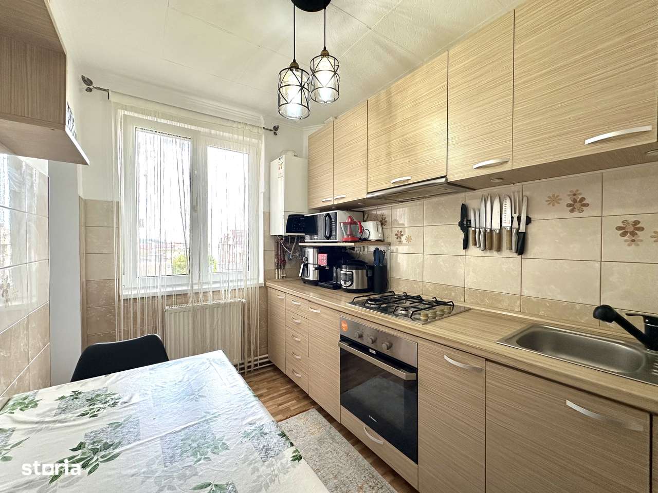 Vânzare apartament 3 camere mobilat,  parcare inclusă , Cartier Noua-12