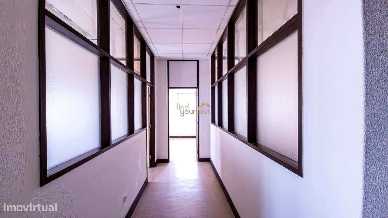 Armazém de cerâmica localizada no centro de Vestiaria.-13