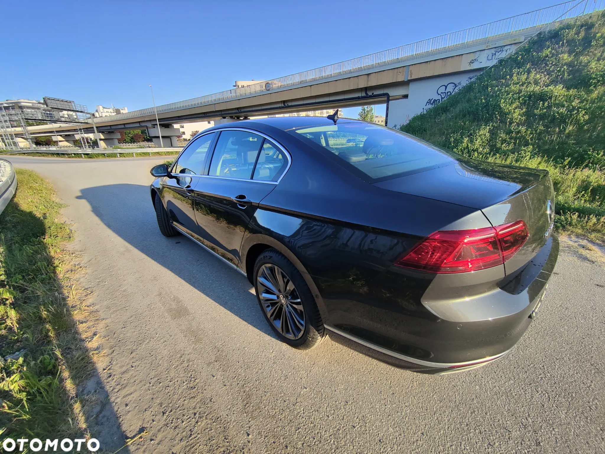 Volkswagen Passat 2.0 TSI Elegance DSG - 19