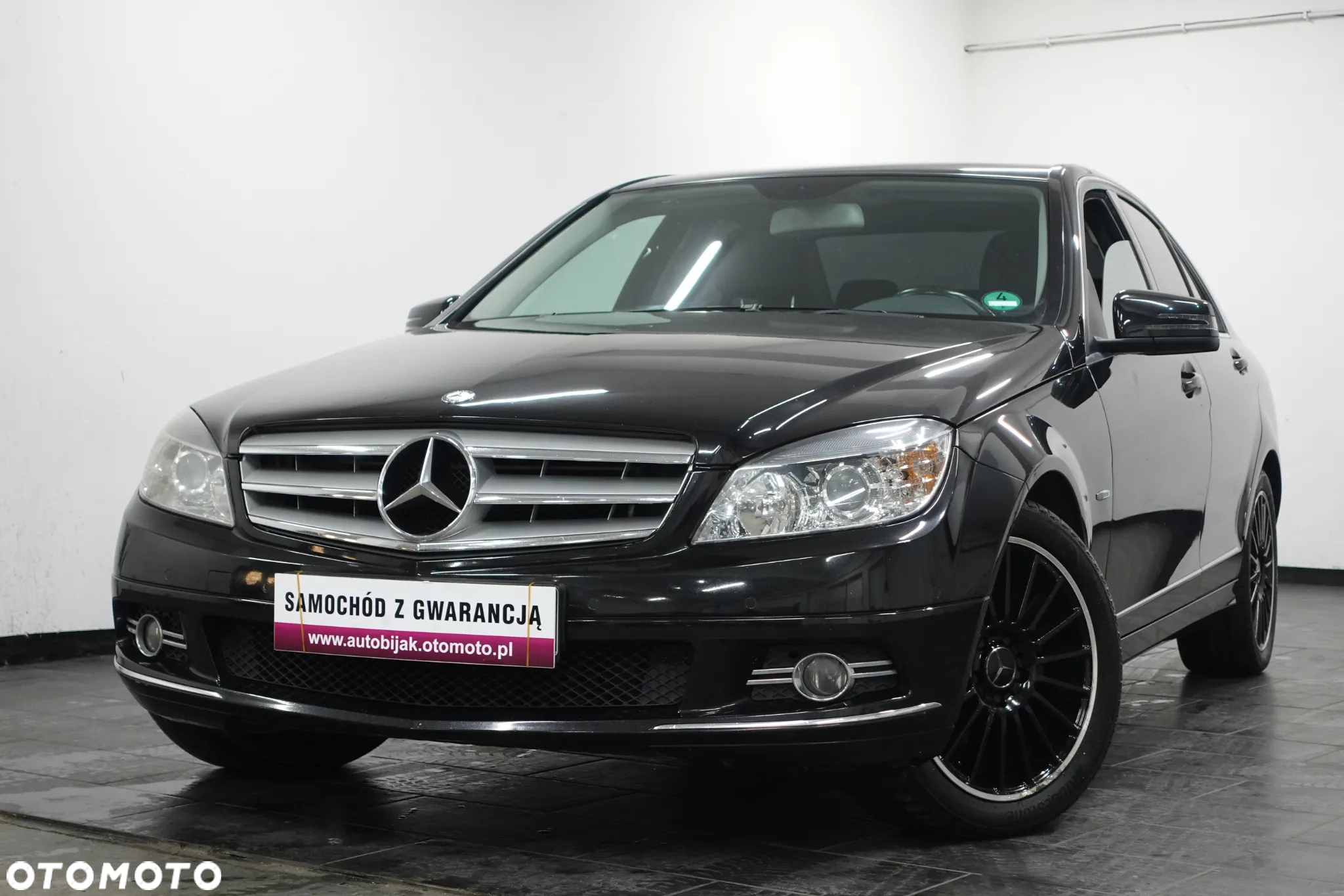 Mercedes-Benz Klasa C 200 CDI DPF (BlueEFFICIENCY) Avantgarde - 19