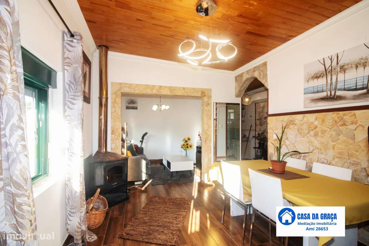 Moradia T3 com Vista Panorâmica sobre a Vila de Alenquer - Grande imagem: 4/23