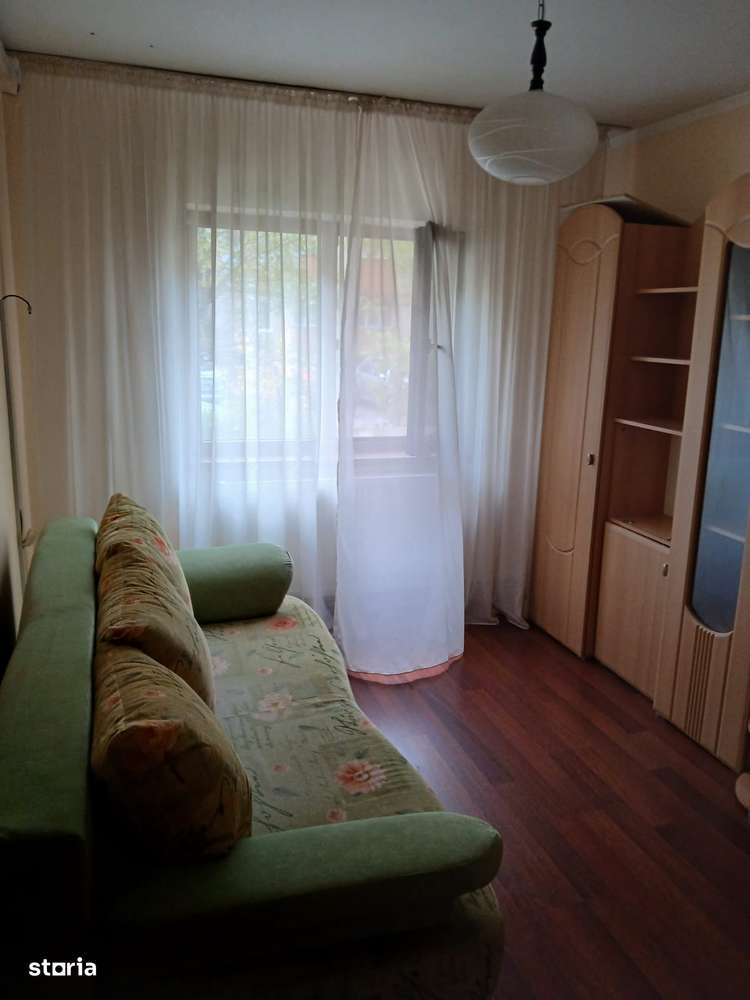 Apartament 4 camere zona Sărari - Imagine principală: 4/14