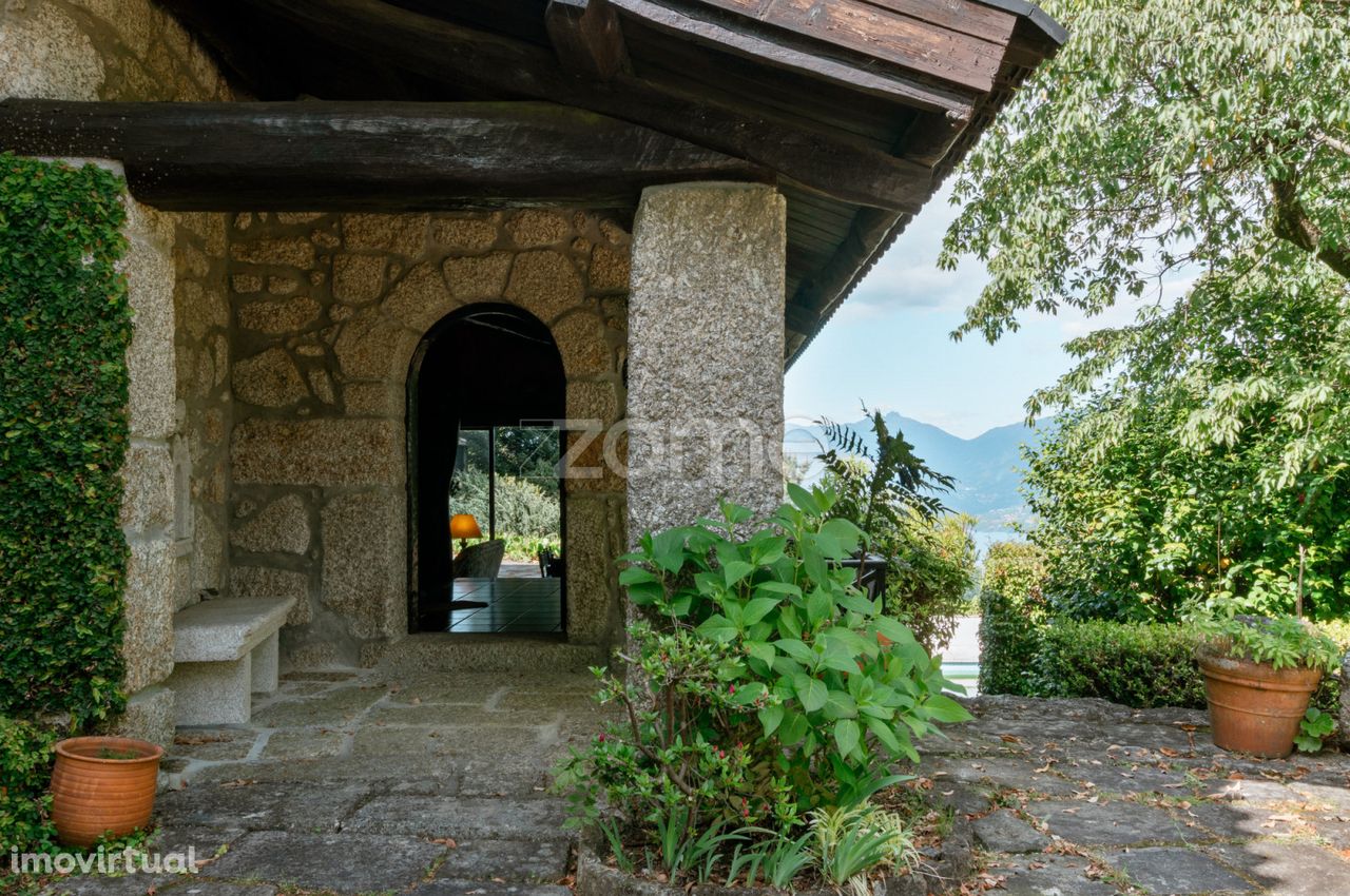 Magnífica casa de montanha às portas do Parque Nacional Peneda Gerê...