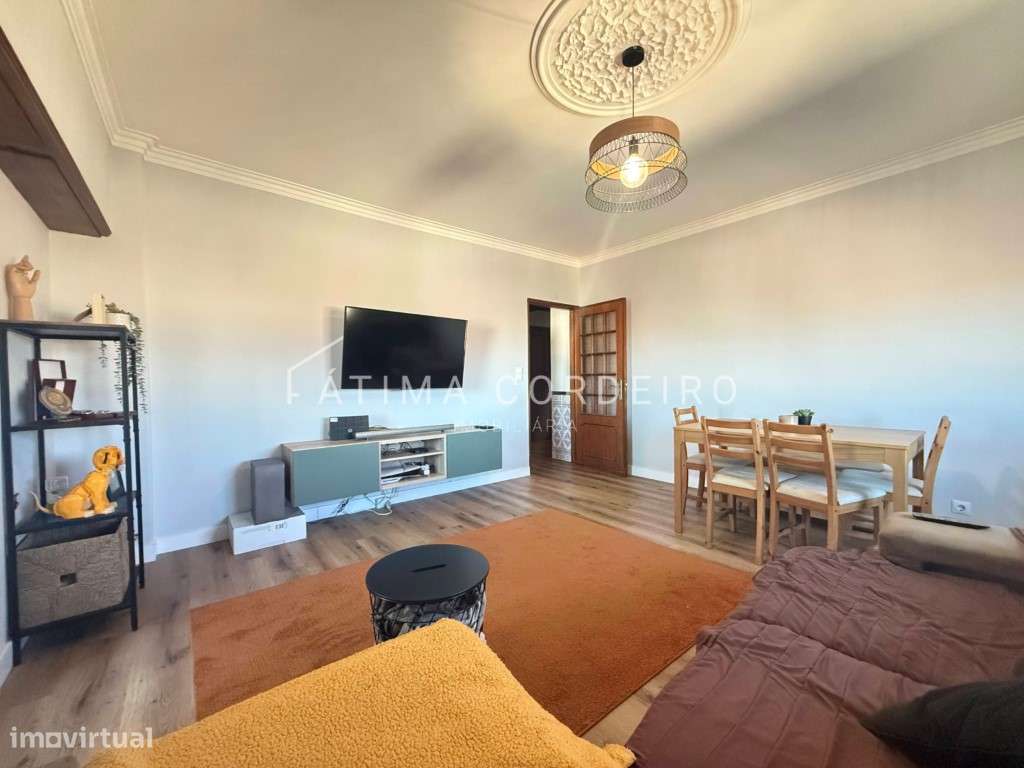 Excelente apartamento T2 com vista para a Serra de Sintra-0