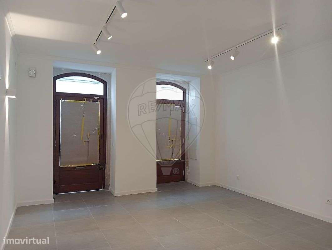 Prédio  para venda - Grande imagem: 2/25