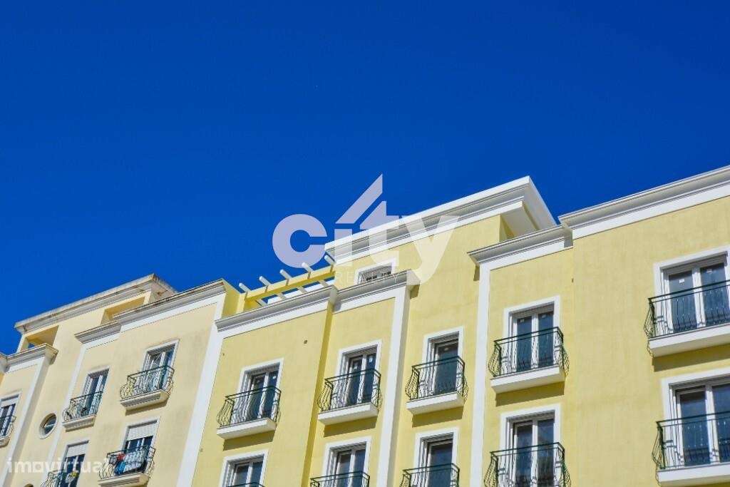 APARTAMENTO T4 DÚPLEX  COM TERRAÇO e JACUZZI PRIVATIVO EM MAFRA-12