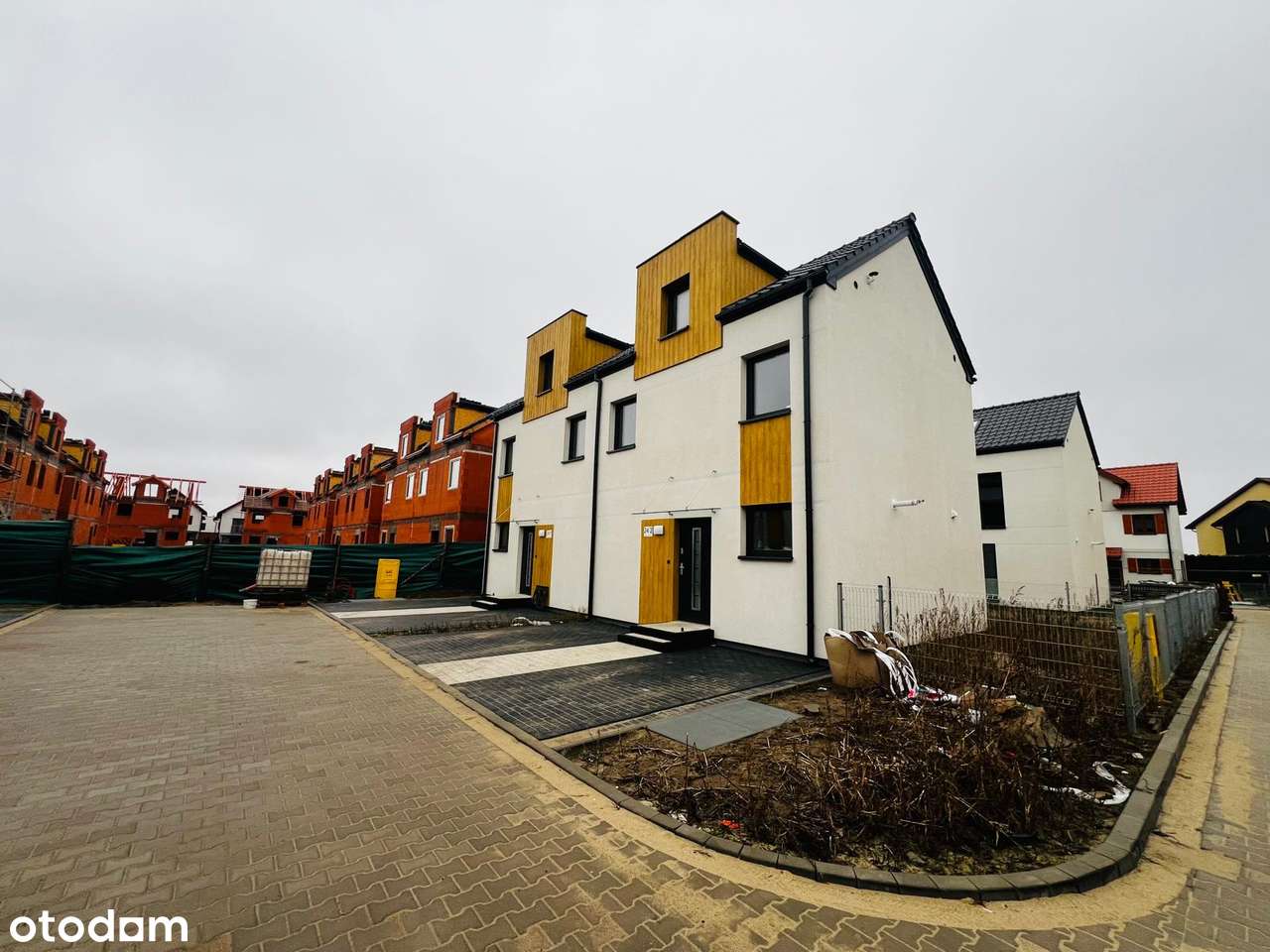 Bezpośrednio połówka bliźniaka z oddaniem 04.2026r. - Pełny obrazek: 5/11