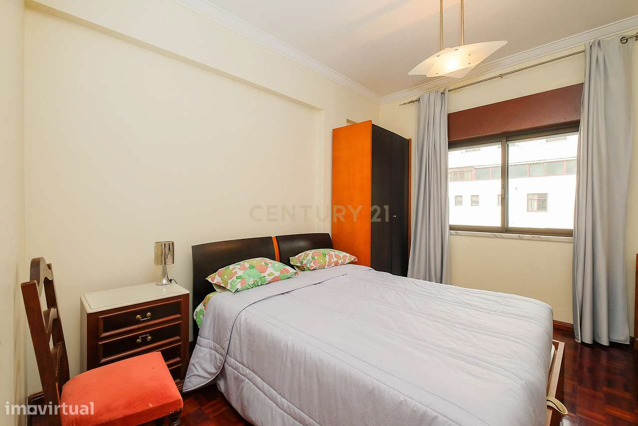 Apartamento T4 na Amora, Seixal-13