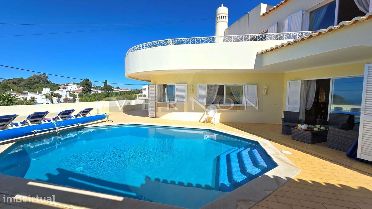 Algarve, para venda, moradia T5 primeira linha do mar com piscina aque-9