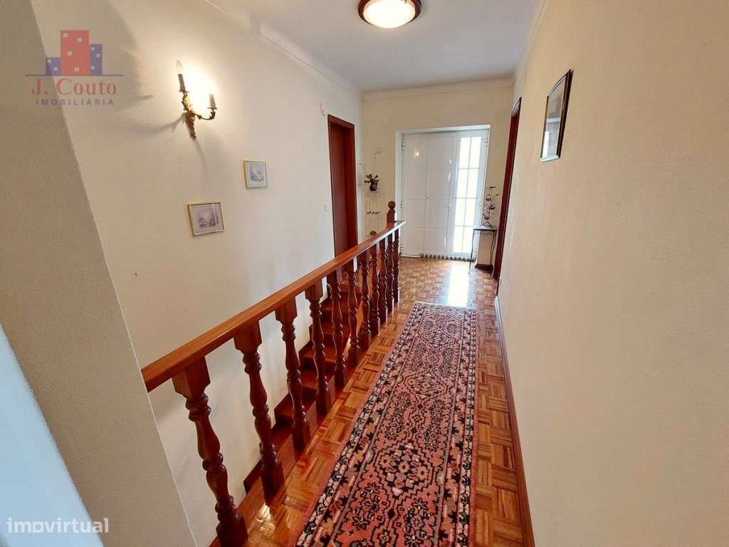 Quintinha com 14.000m2 de terreno com mina de água e árvores de fruto.-20