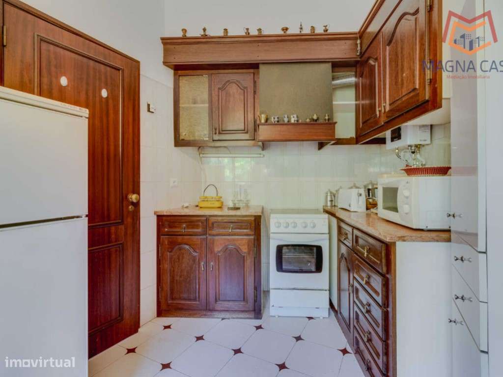 Moradia com Piscina e Jardim em Colares, Sintra-17