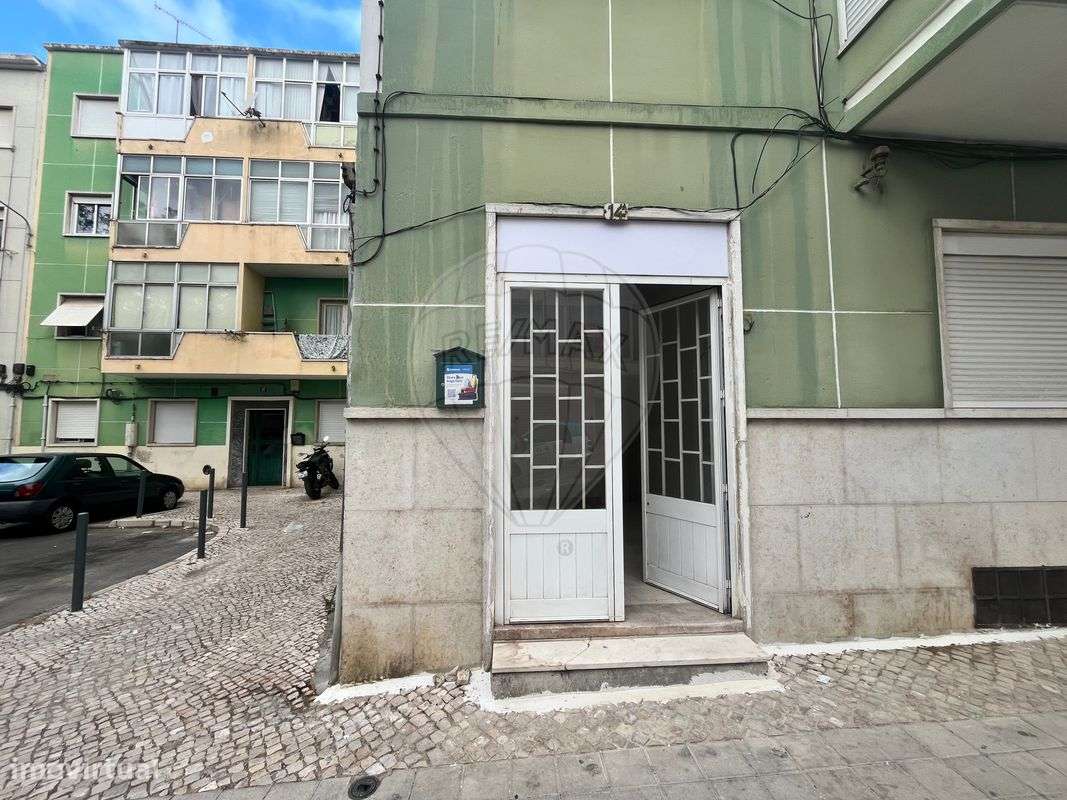 Loja  para arrendamento - Grande imagem: 2/9