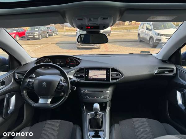 Peugeot 308 SW 1.2 PureTech Allure S&S - 19