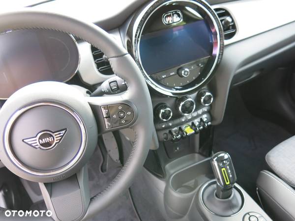 MINI Cooper SE Electric Trim - 7