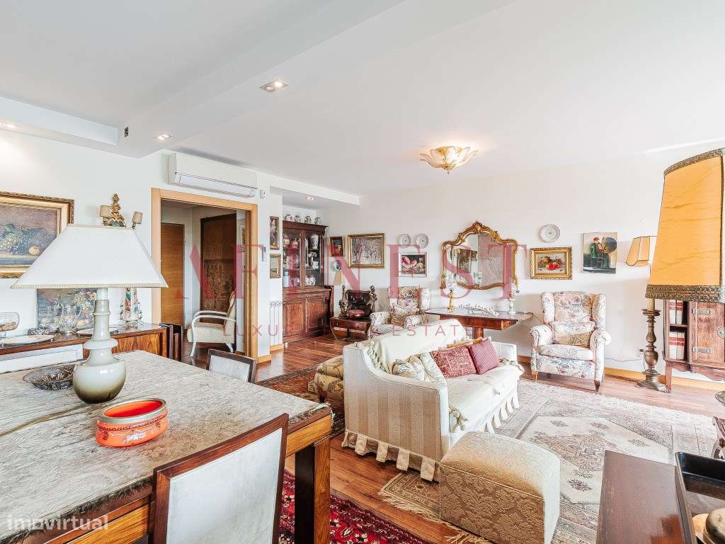 Apartamento T3 com Terraço e Excelente Exposição Solar em Cascais - Grande imagem: 5/56