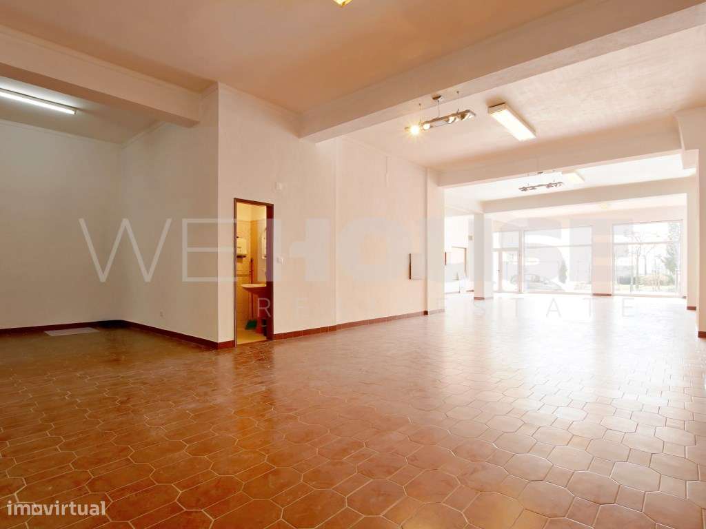 Loja com 274m² para venda no coração do Barreiro-7