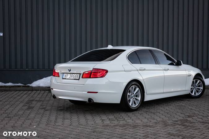 BMW Seria 5 535i xDrive - 24