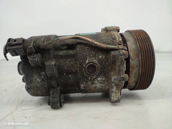 Compressor Do Ac Volkswagen Polo Classic (6V2) - 3