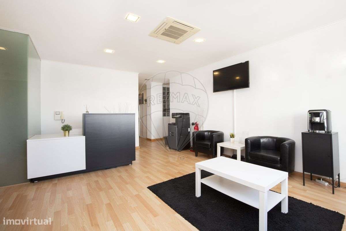 Escritório  para arrendamento - Grande imagem: 2/19